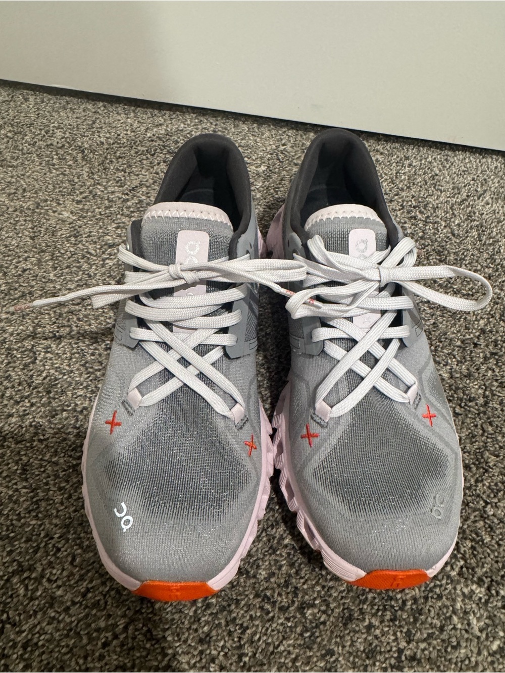 On cloud Running Women's Cloudswift Grey Pink Running Shoes